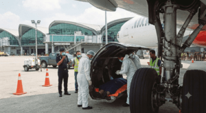 Petugas Temukan Mayat Diduga Penumpang Gelap di Kompartemen Roda Pesawat di KLIA2